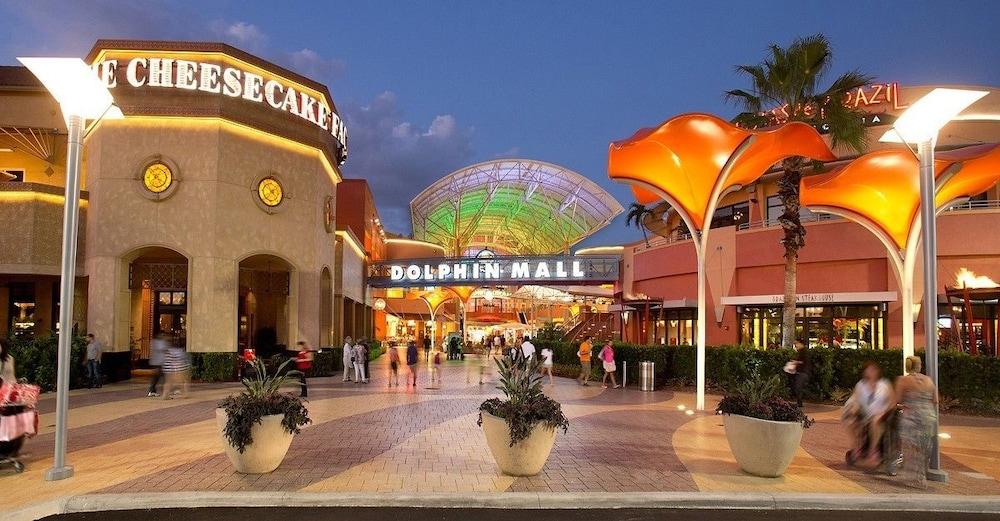 Doubletree By Hilton Miami Doral Ξενοδοχείο Sweetwater Εξωτερικό φωτογραφία